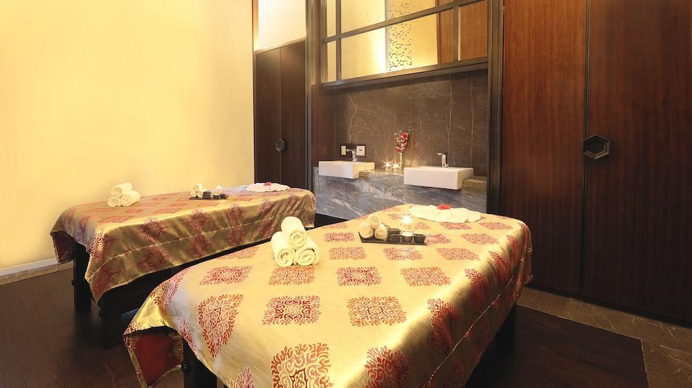 Conrad Hotel 5*