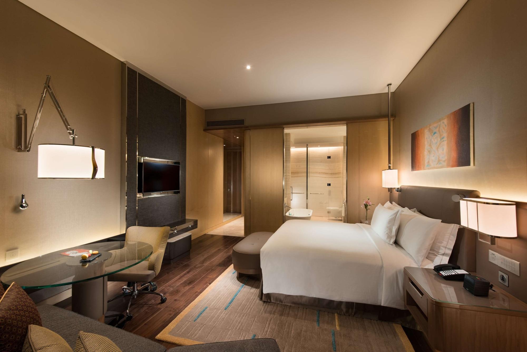 Hotel Conrad 5*